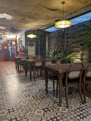 Indoor seating at Nhà Hàng Chay Tâm Hoài An in Hanoi