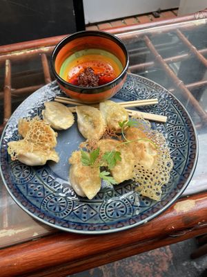   at Larzijan in East London