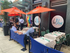 Al fresco dining at Blue Mezze Bar in New York City