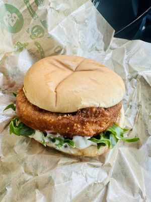 Green No Chicken Chicago Burger  at Bastard Burgers - Hejaregatan in Vaexjoe