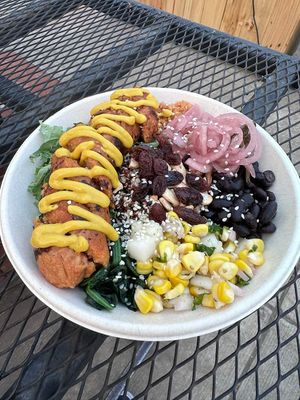 Bratwurst bowl at Kham Dee in Chiang Mai