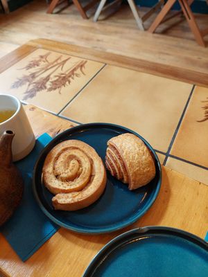  at Holis'tea in Marseille