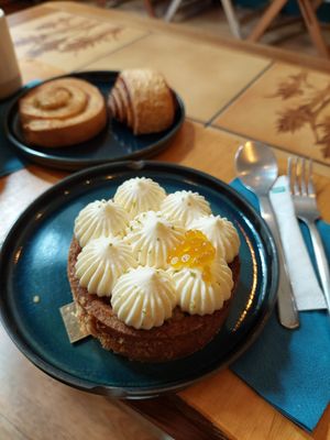  at Holis'tea in Marseille