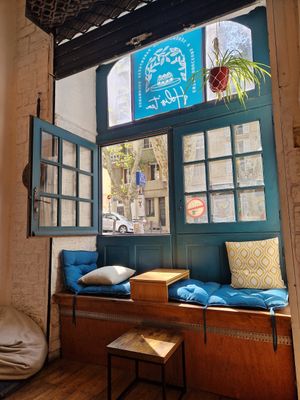  at Holis'tea in Marseille