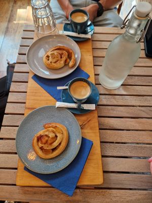  at Holis'tea in Marseille