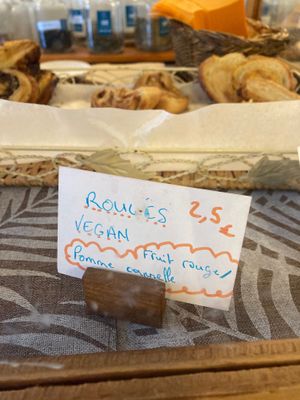  at Holis'tea in Marseille