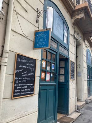  at Holis'tea in Marseille