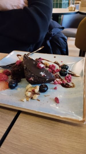 Brownie at Shiyu in Vienna