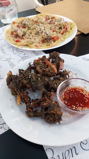 Pakoras con salsa agridulce casera at El Fogón de Arcusa in Huesca