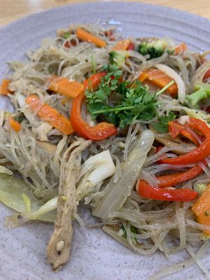 Stir-fried Glass Noodles with Vegetables🇵🇸⚖️🗝️🇻🇳🏴󠁧󠁢󠁳󠁣󠁴󠁿🇿🇦🌏🇵🇸 at Mr. Khang Vegan Deli in Nha Trang