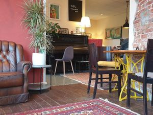 One part of the cosy café at Zum durstigen Otter in Ottersberg