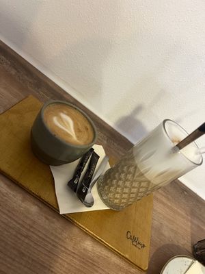 Cappuccino und Latte macchiato mit Hafermilch   at Cafélino in Balingen