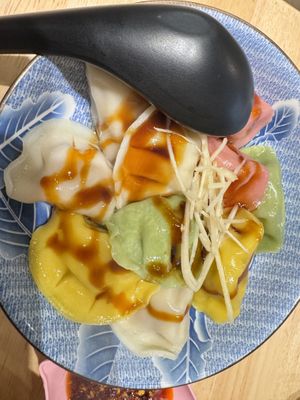 綜合口味餃  at Miao Guanyin - 妙觀音素食 - Zhongzheng District in Taipei
