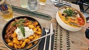 Notstein Gnocchi und Rotes Thai Curry vegan at Das Notstain in Amberg