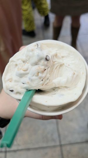  at Runaway Cow in Chicago