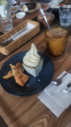 Sweet potato pie at Shojin Cafe Foi - Shintouri in Wakayama