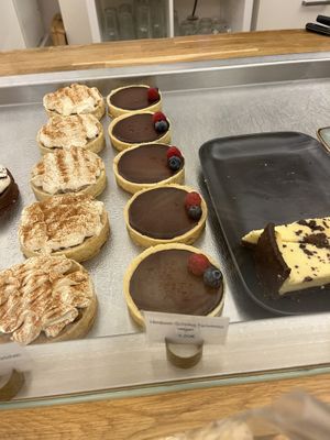 Vegan Strawberry-Chocolate cake  at Zuckermädchen's Konditorei in Bonn