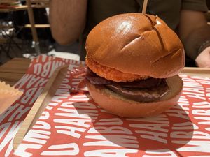 Red burger (vegan)  at Hambu  in Vernazza