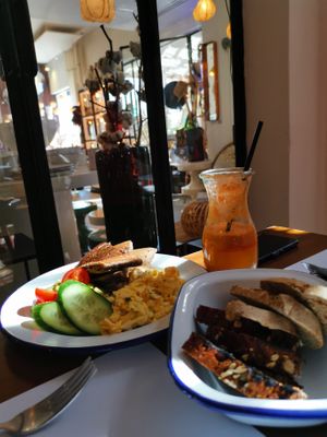 Breakfast at Comptoir 102 in Dubai