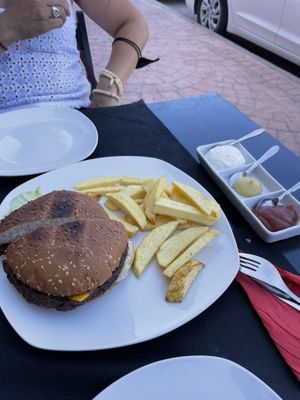 Hamburguesa italiana muy buena  at The Wala Room in Torremolinos