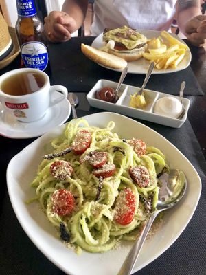 Raw zoodles and mexican vegan burger with raw ketchup, mayo and vegan mayo at The Wala Room in Torremolinos