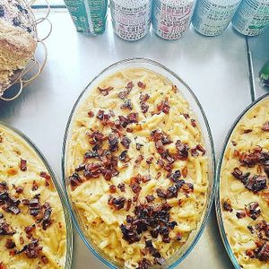 Vegan macaroni cheese with smoky "bacon" bits at The Spotless Leopard - Food Van in Bristol