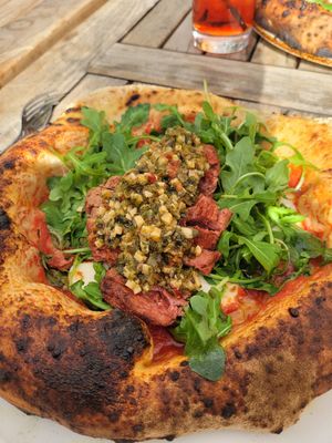 Vegan beef chimichurri at 60 Seconds To Napoli in Cologne