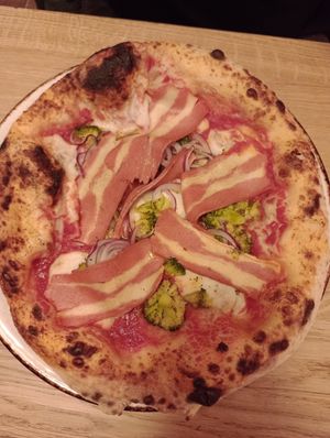  at 60 Seconds To Napoli in Cologne