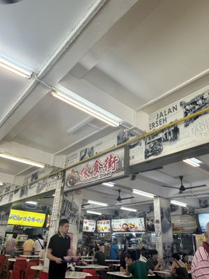 Located in gourmet street!  at Tuo Yuan - 陀缘 in Central Singapore