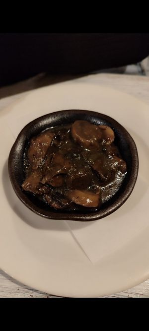 Champiñones at Arco da Vella in Ourense