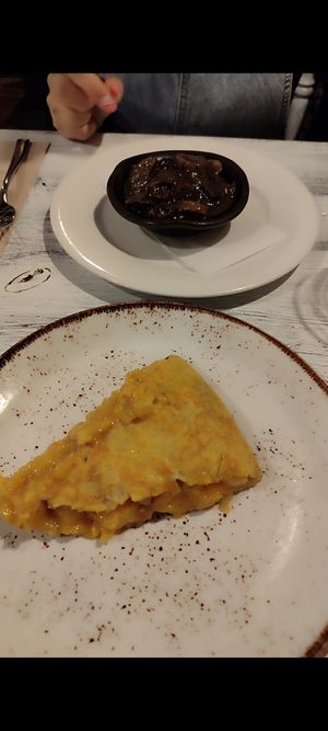 Tortilla at Arco da Vella in Ourense