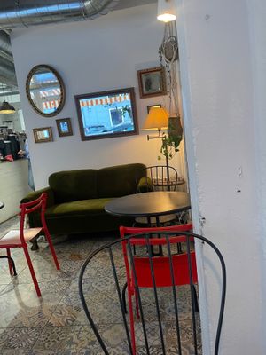  at María Peperina Café in Madrid