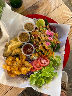 Full meal platter at Green Food in Chiang Mai