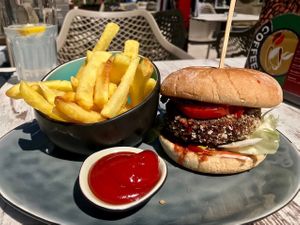  at Canapé Coffee in Goetzis