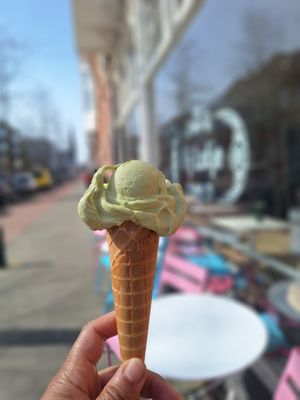 Matcha Ice Cream #vegan at Bij Lotje in The Hague