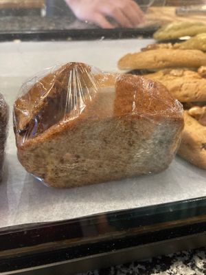 Vegan cake (Apple & elderflower) at Raíces Café y Arte in Madrid