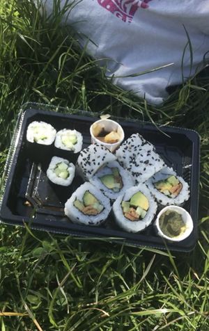 take-away (cucumber hosomaki and vegetarian uramaki)  at Katana Sushi in Geneva