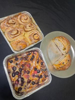 Vegan Cinnamon Rolls, Vegan Jalapeños Loaf, Vegan Blueberry Focaccia  at Simply Made in Satsuma