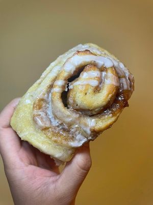 Vegan Cinnamon Roll  at Simply Made in Satsuma
