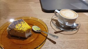 Tarta de limón at AMONA Basque Vegan food in Pamplona