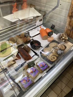 Case items  at Bezmasna in Prague