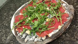 Veg Gustosa al Carbone Vegetale! at Pizzeria Arcobaleno Verde  in Scalenghe