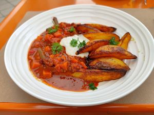 Chili sin Carne on potato wedges at Hotel Restaurant du Cerf in Soubey