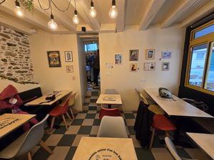 Interior at Glasgow Burgers in Nantes