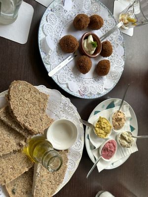 appetizers   at CHALAZA in Valkenburg