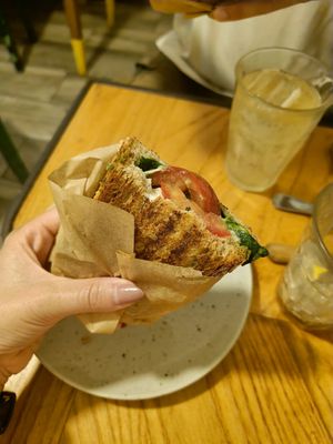 Sandwich at Quinoa in Barcelona