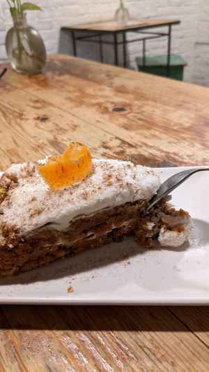 Carrot cake at Quinoa in Barcelona