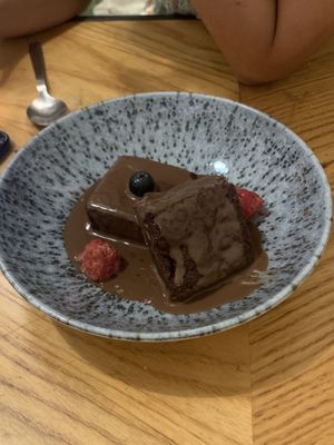 ¿Que puede haber mejor que un postre vegano?  at Quinoa in Barcelona