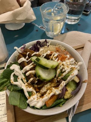 Sallad 🥗   at Quinoa in Barcelona
