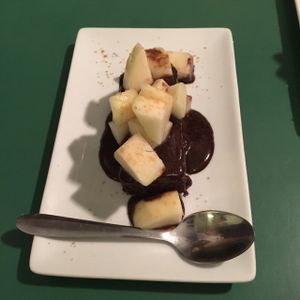 vegan brownie at Quinoa in Barcelona